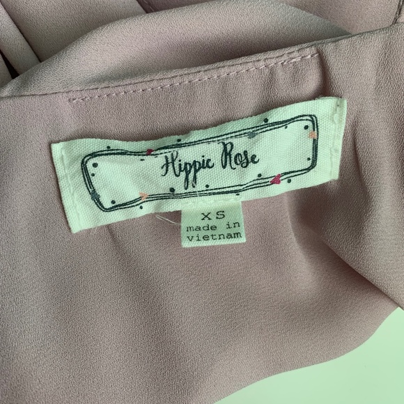 HOLLISTER, EXPRESS, & HIPPIE ROSE NEUTRAL PINK TANK TOPS BUNDLE - Picture 9 of 9